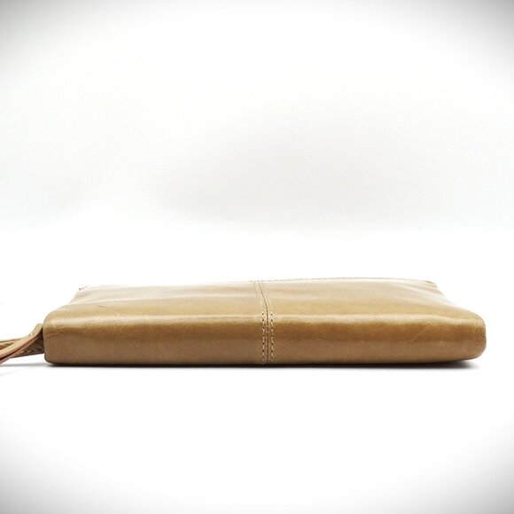 HOBO INTERNATIONAL Evolve Genuine Tan Color Leather Large Wallet/Wristlet - Picture 3 of 8